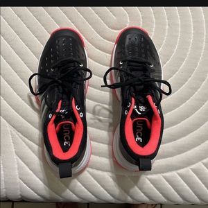 Black Adidas Bounce Sneakers